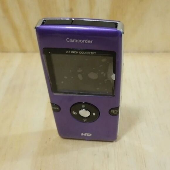 Vivitar Digital Camcorder 880HD 4x Digital Zoom - Picture 3 of 5